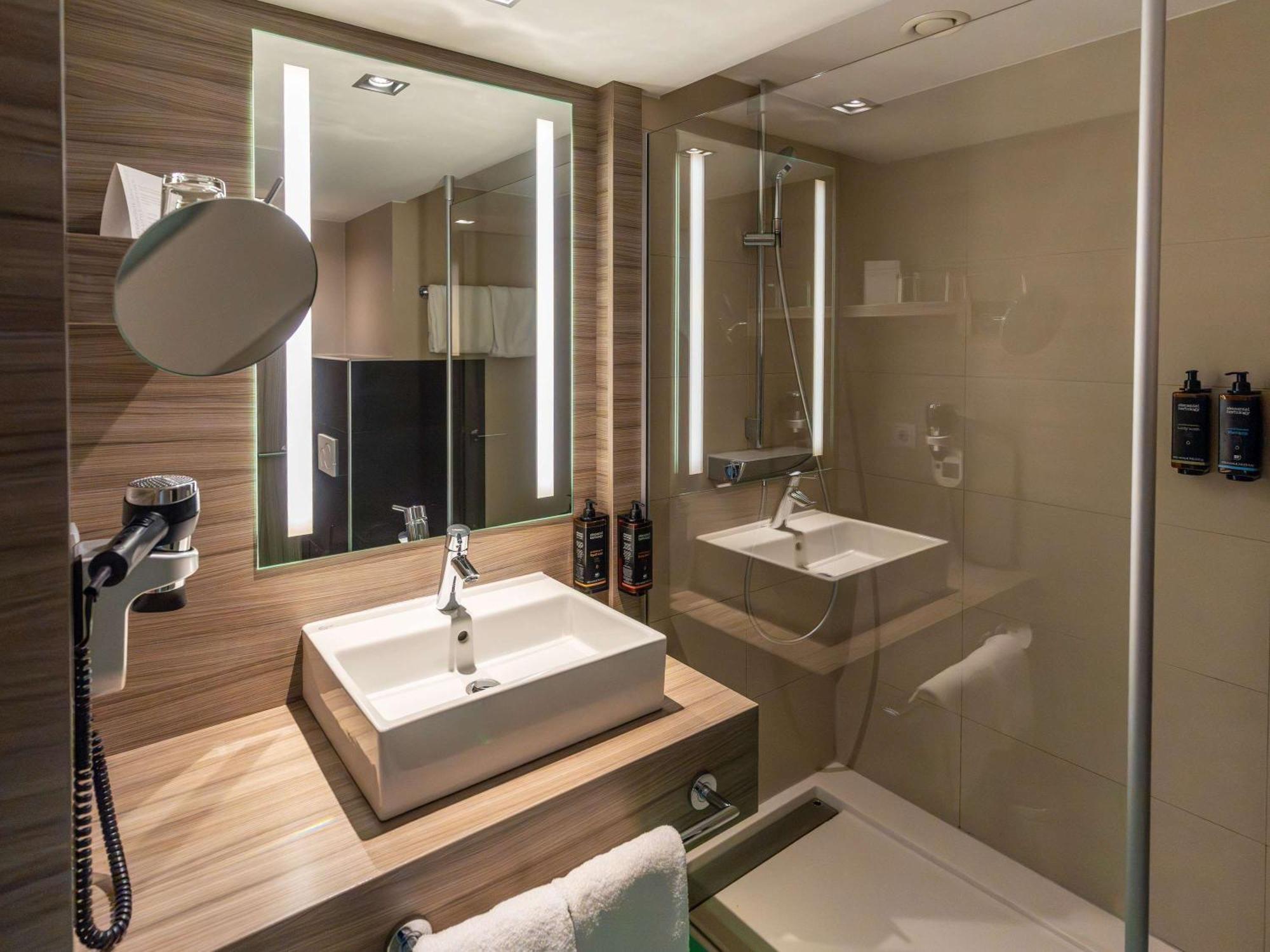 Mercure Salzburg City Экстерьер фото